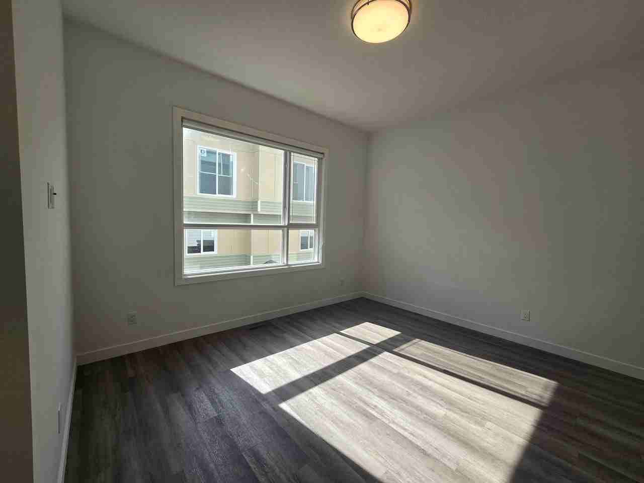 101 Panatella Sq Nw, Calgary, AB T3K 2R9, CAN