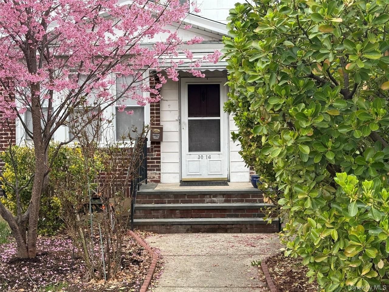 3016 154th St, Flushing, NY 11354, USA
