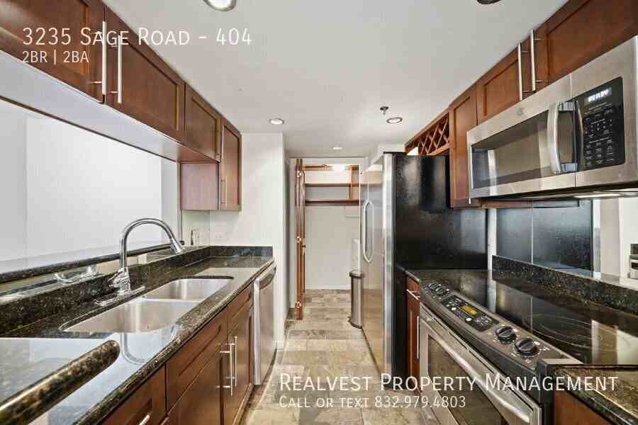 3235 Sage Rd, Houston, TX 77056, USA
