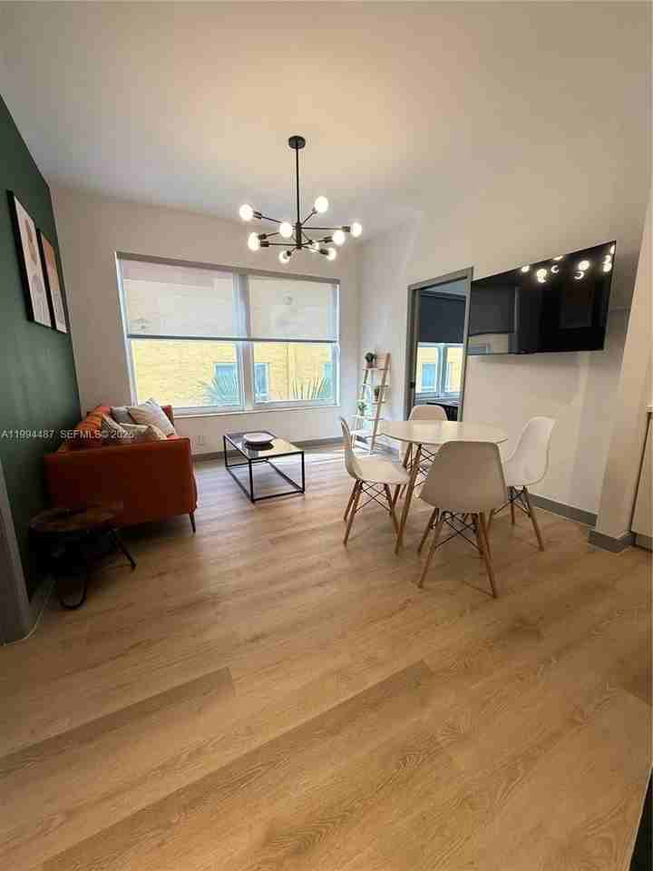 1320 Drexel Ave, Miami Beach, FL 33139, USA