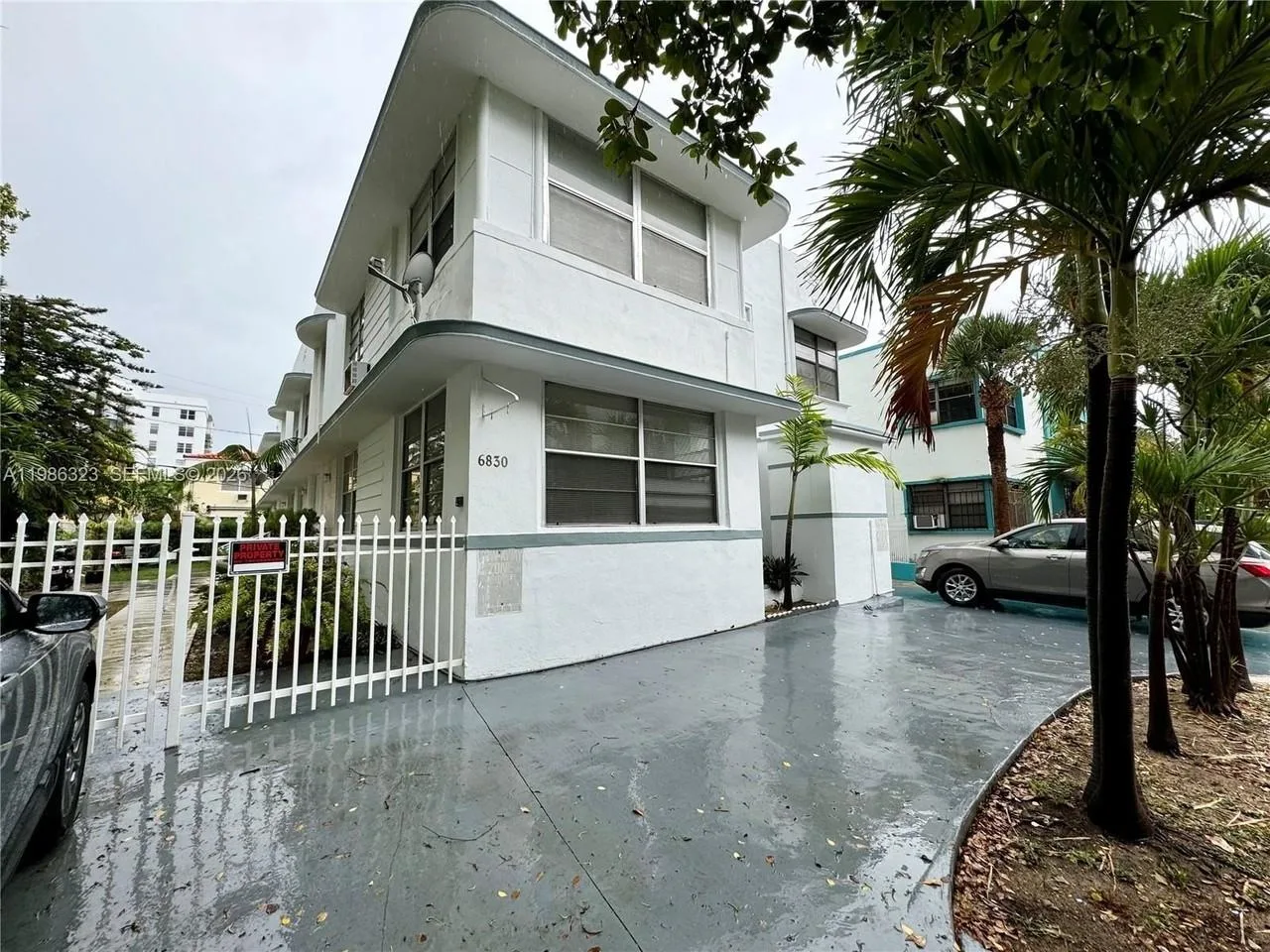 6830 Harding Avenue, Miami Beach, FL 33141, USA