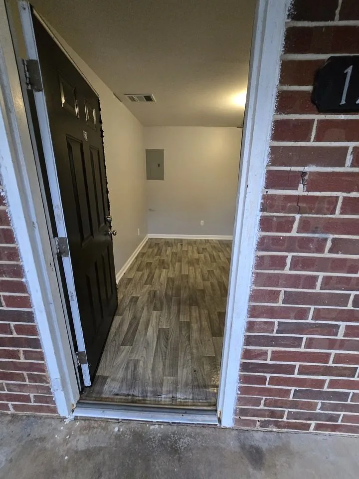 1233 Woolfolk Ter, Macon, GA 31217, USA