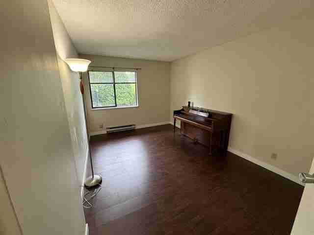 10620 150 St, Surrey, BC V3R 7K2, CAN