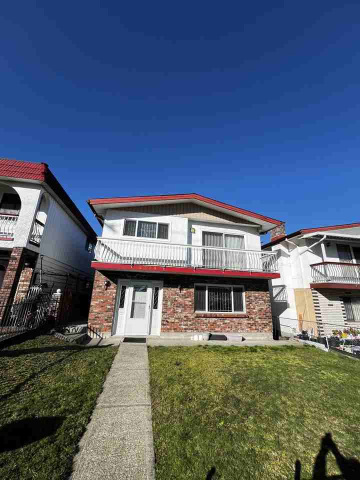 2509 East Pender Street, Vancouver, BC V5K 2B4, CA