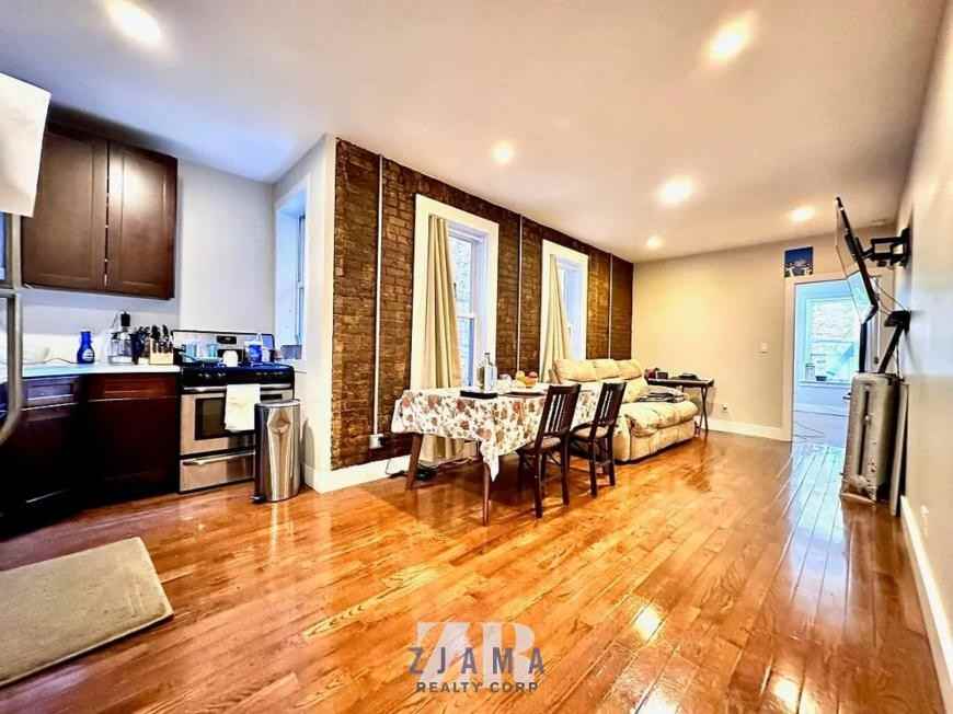 236 New York Avenue, Brooklyn, NY 11216, US