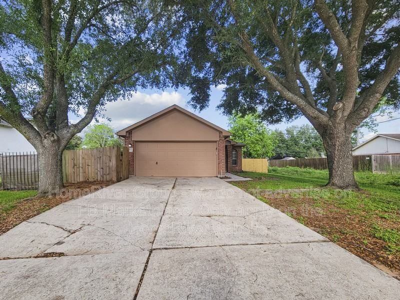 24314 Strong Pine Dr, Houston, TX 77336, USA