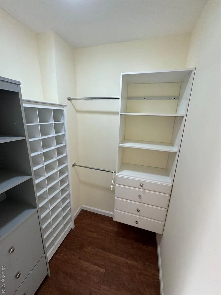 6003 56th Rd, Maspeth, NY 11378, USA