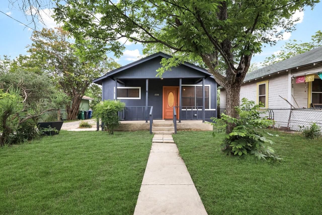 1920 Leal St