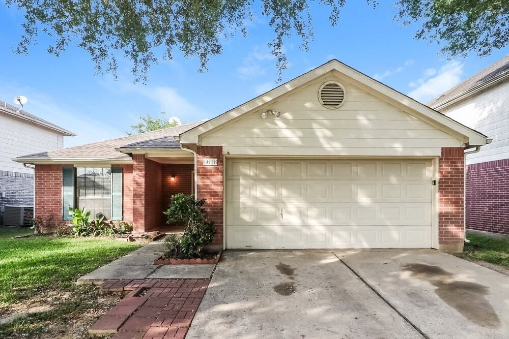 6618 Sutton Meadows Drive, Houston, TX 77086, USA