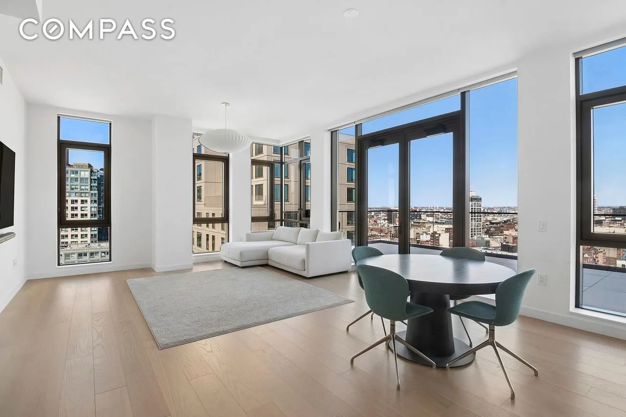 480 Kent Ave, Brooklyn, NY 11249, USA