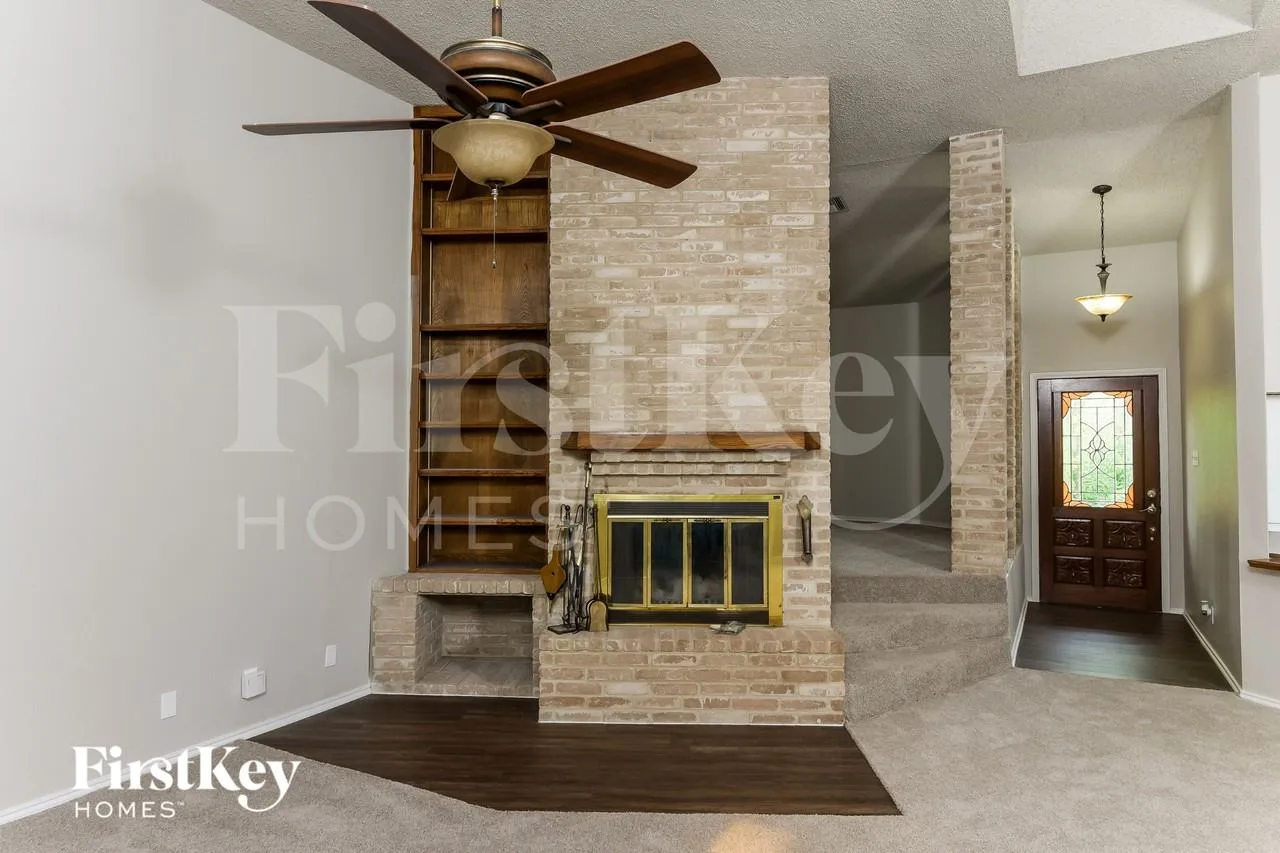 303 Mountain Echo, San Antonio, TX 78260, USA