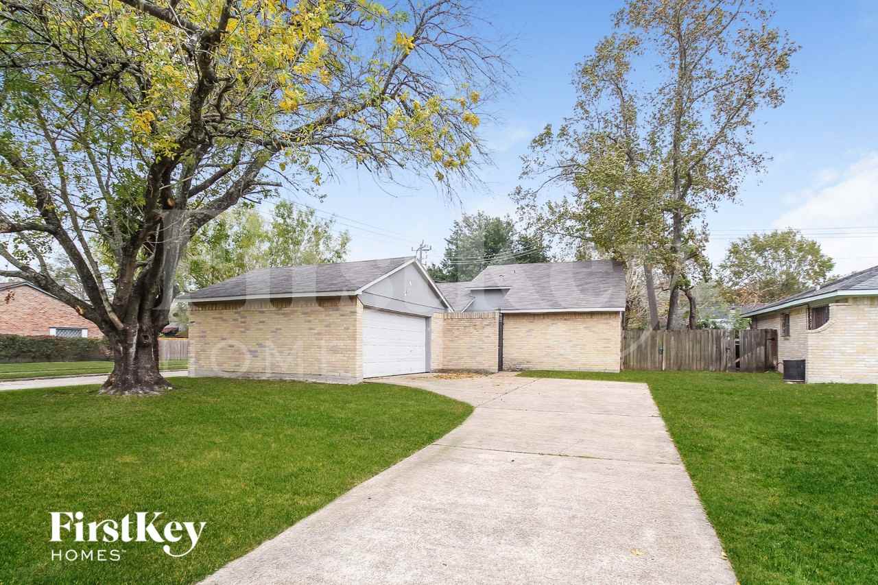 12703 Enchanted Path Dr, Houston, TX 77044, USA
