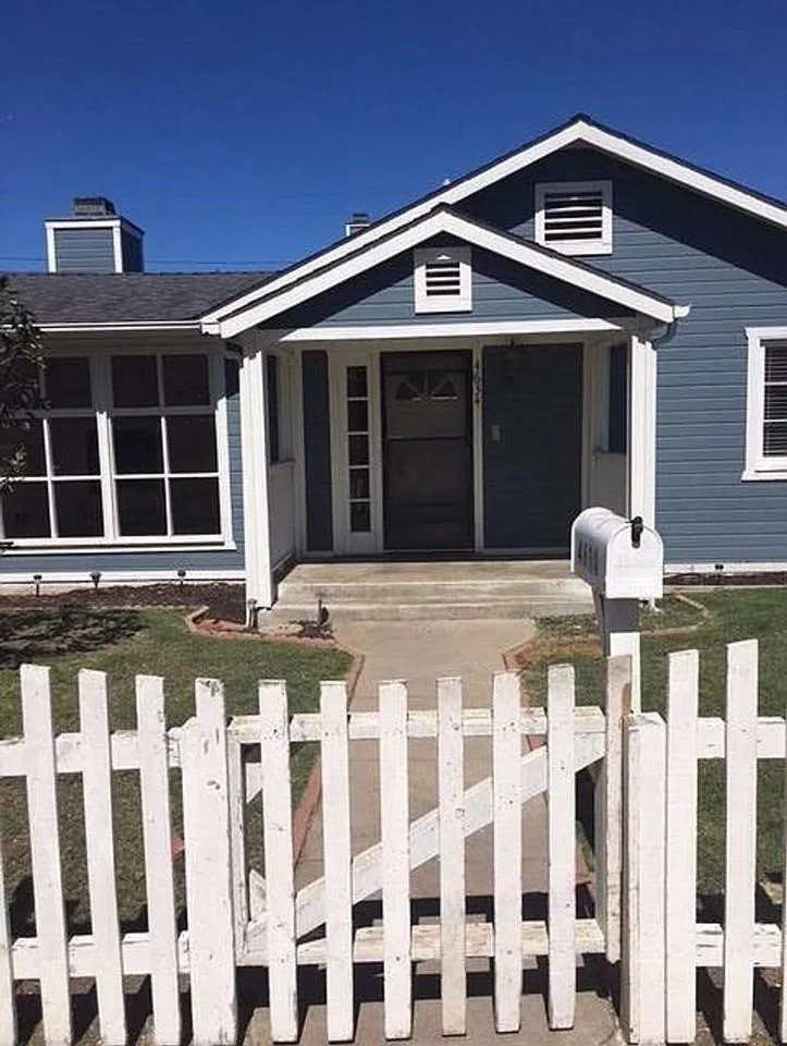 4634 Greene St, San Diego, CA 92107, USA
