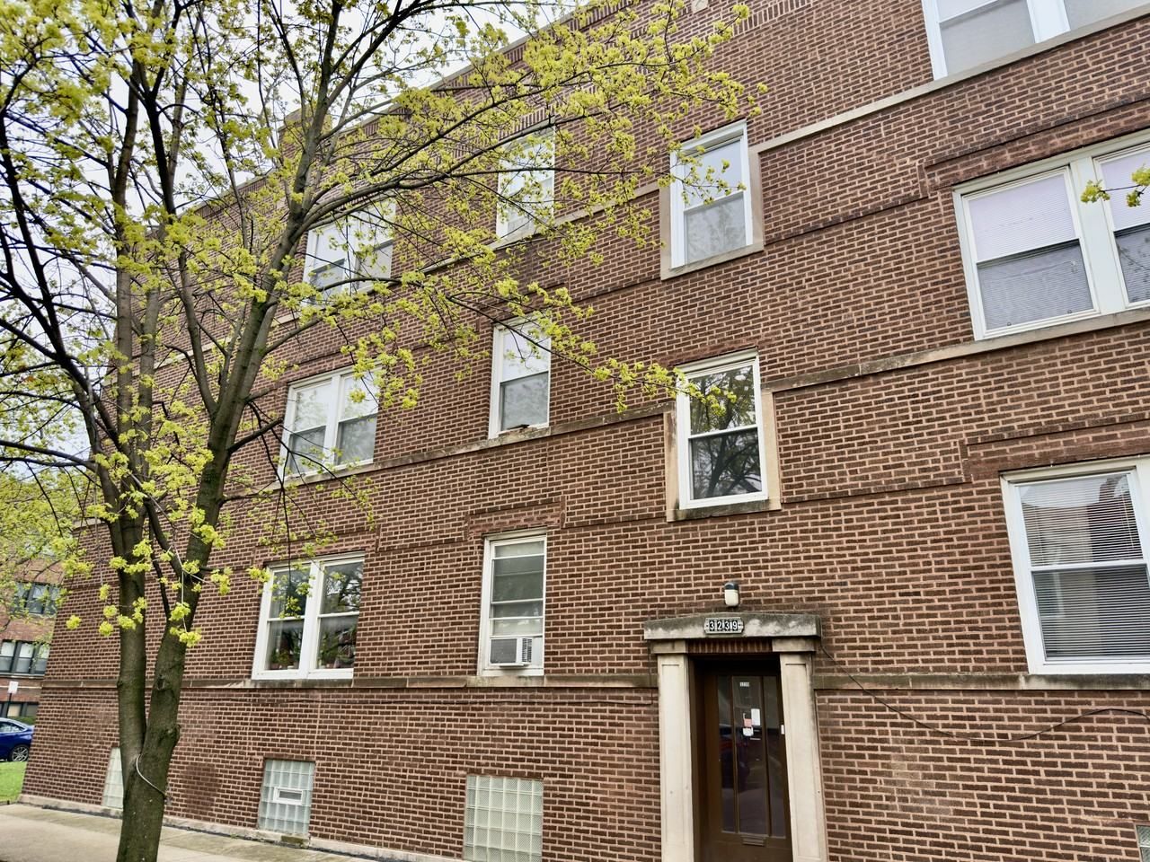 3239 W Cullom Ave, Chicago, IL 60618, USA