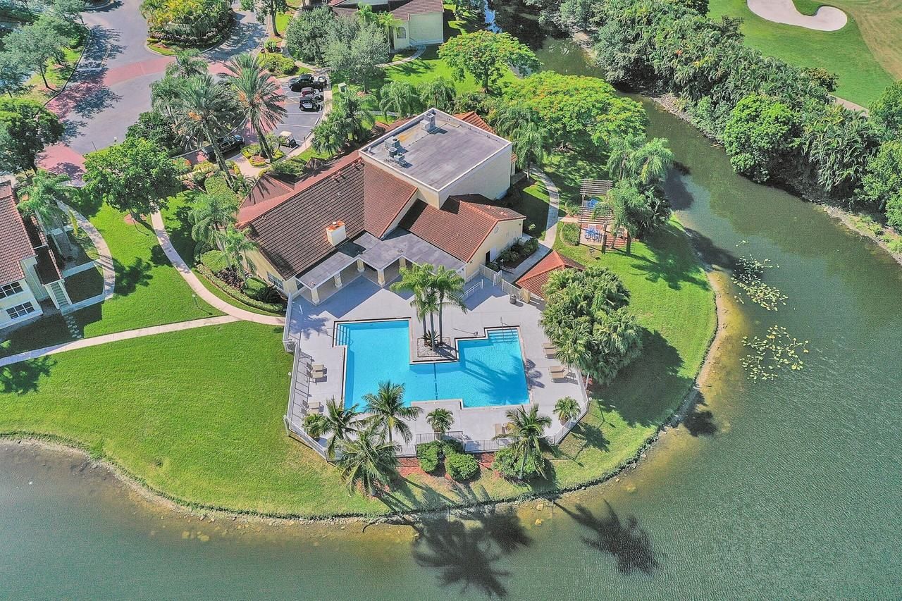 595 Vista Isles Dr, Plantation, FL 33325, USA
