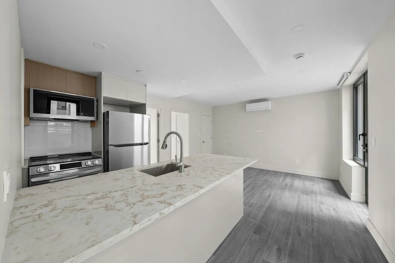 3742 30th St, Long Island City, NY 11101, USA