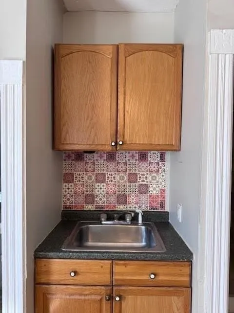 52 Canton St, Providence, RI 02908, USA