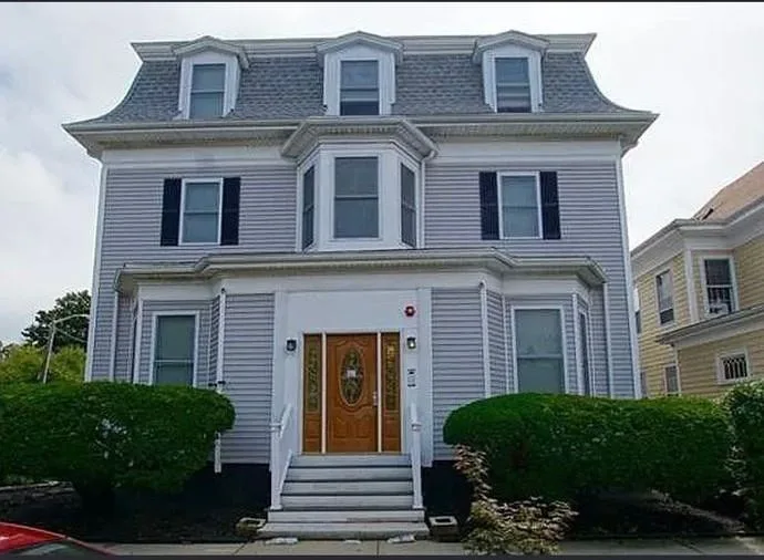 18 Broad Street