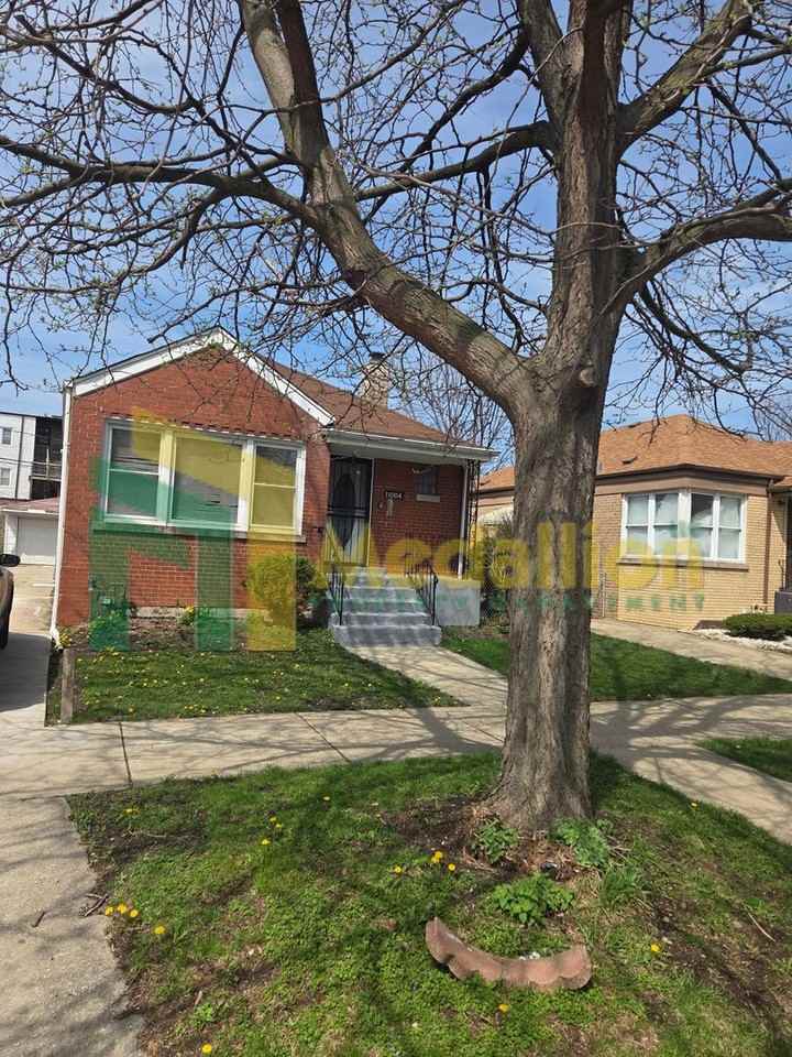 11004 S Eberhart Ave, Chicago, IL 60628, USA