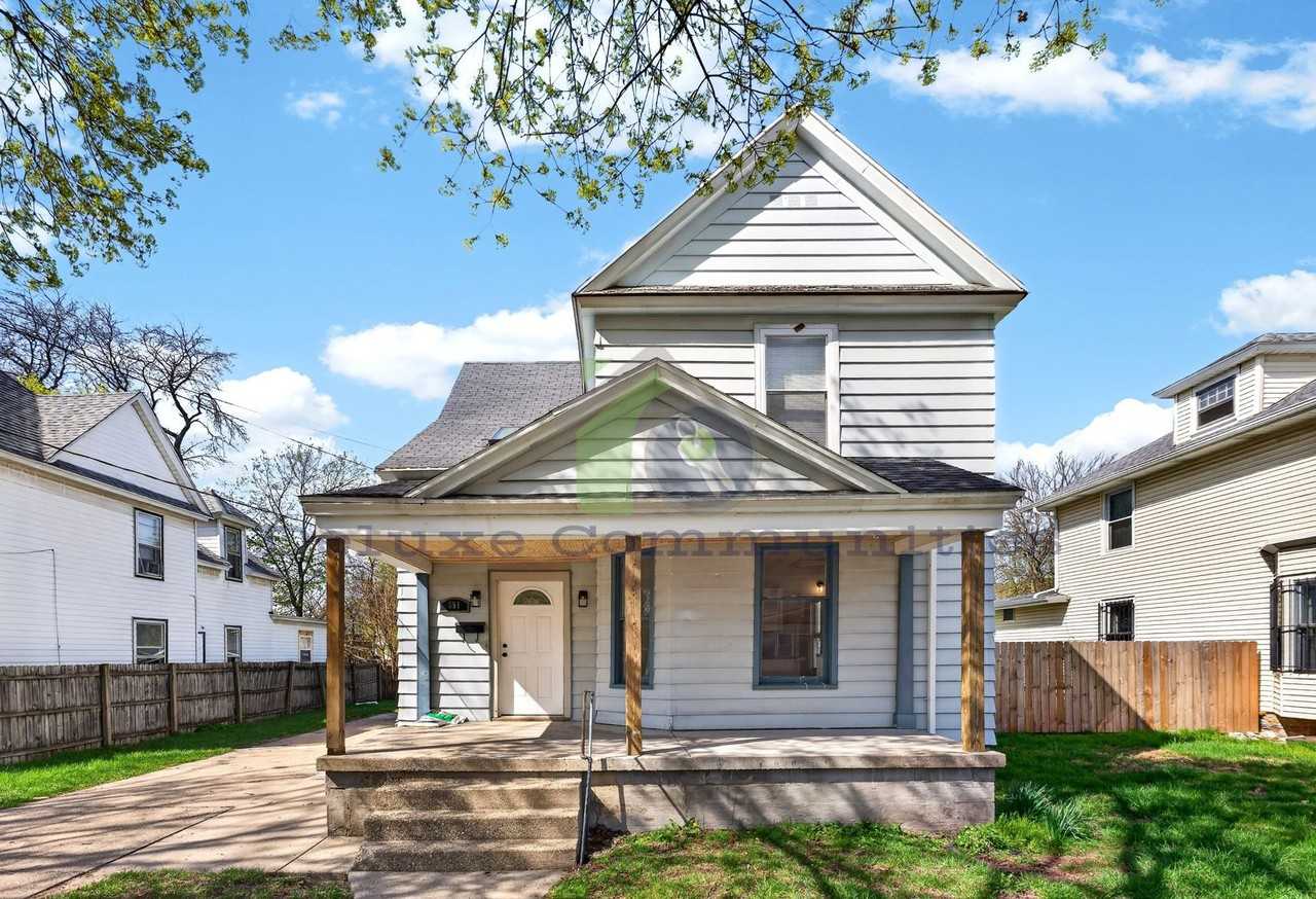 851 Worden St SE