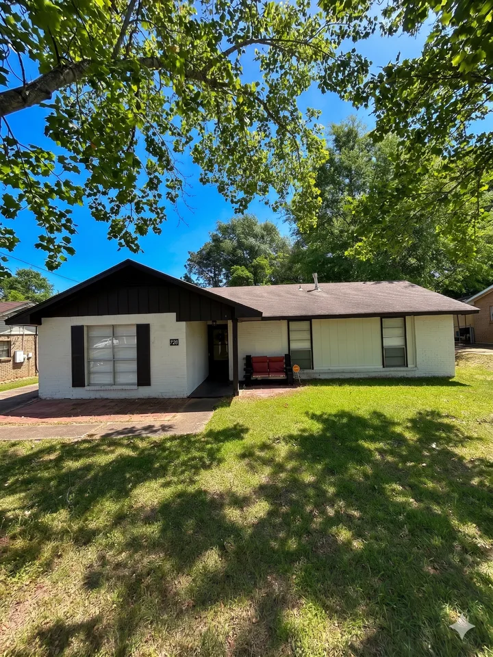 728 Amity Ln, Montgomery, AL 36117, USA