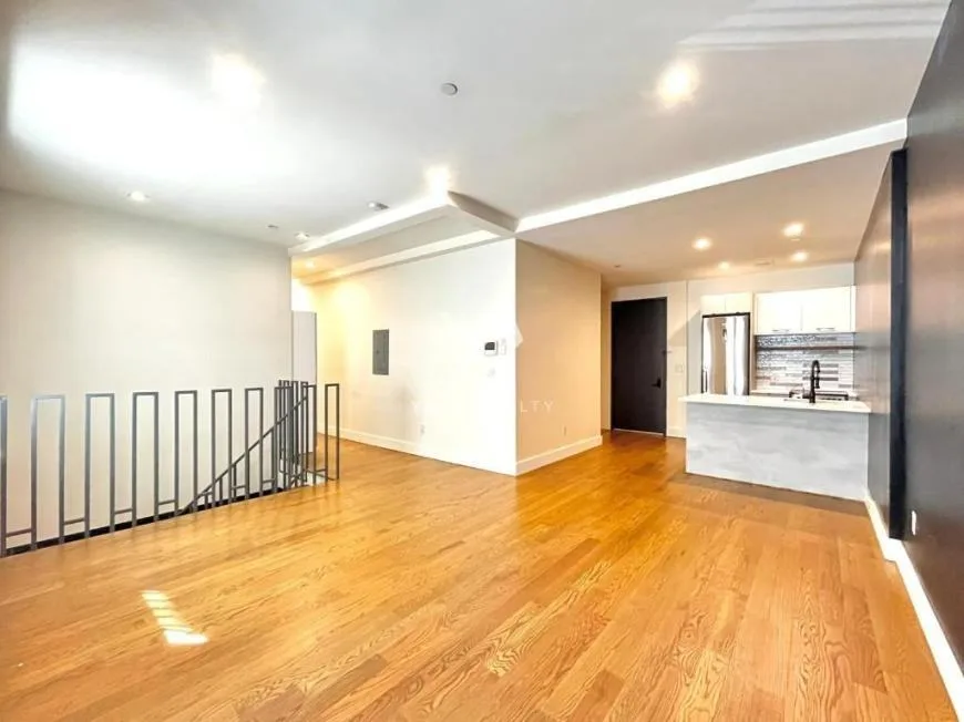 806 St Johns Pl, Brooklyn, NY 11216, USA