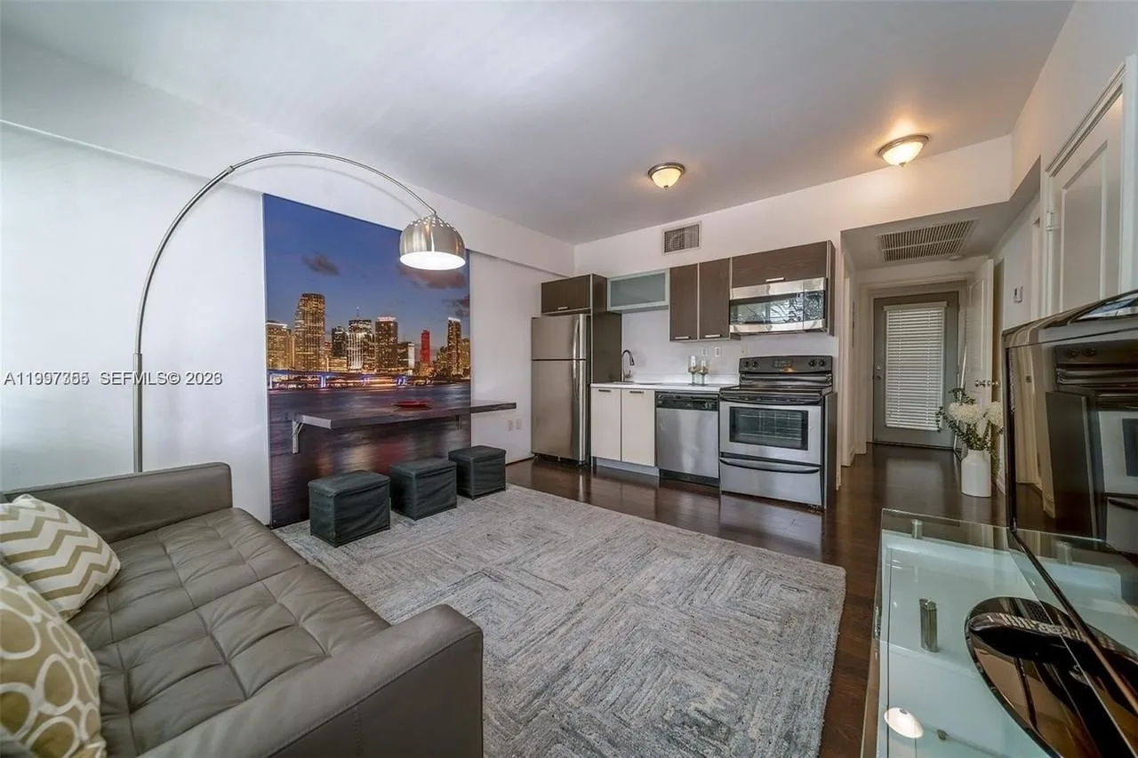 601 11th St, Miami Beach, FL 33139, USA