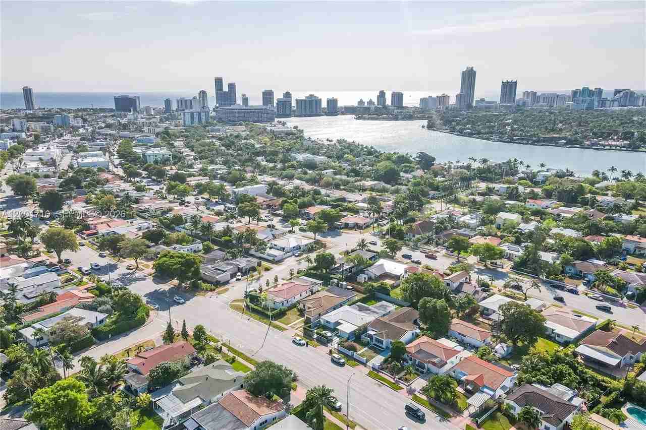 1510 Normandy Dr, Miami Beach, FL 33141, USA