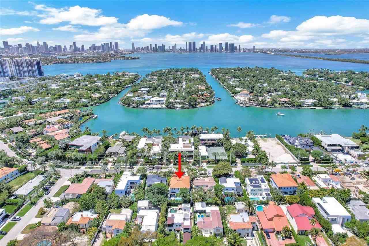 2143 N Bay Rd, Miami Beach, FL 33140, USA