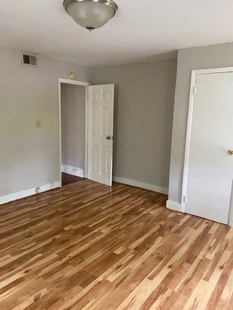 4010 Ridgewood Ave Apt 1st, Baltimore, MD 21215, USA