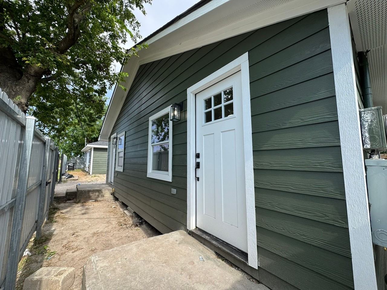3919 Elysian St, Houston, TX 77009, USA