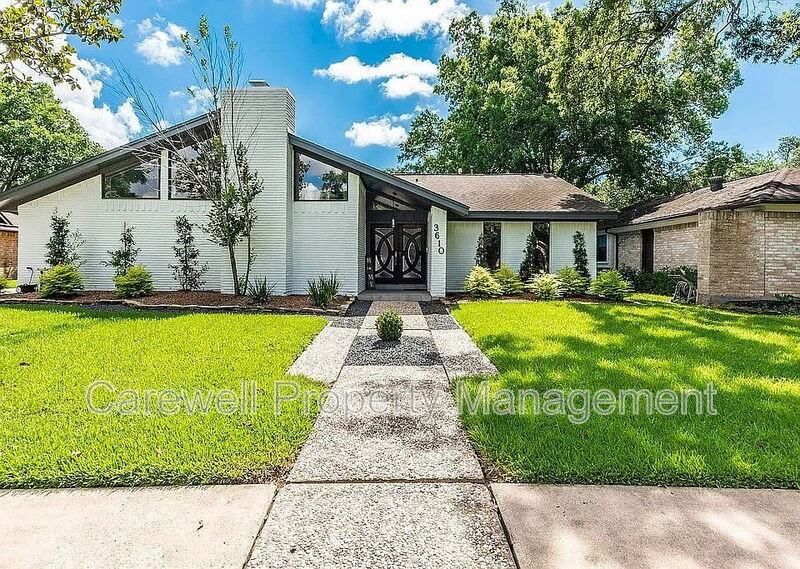 3610 Lonniewood Drive, Houston, TX 77059, USA