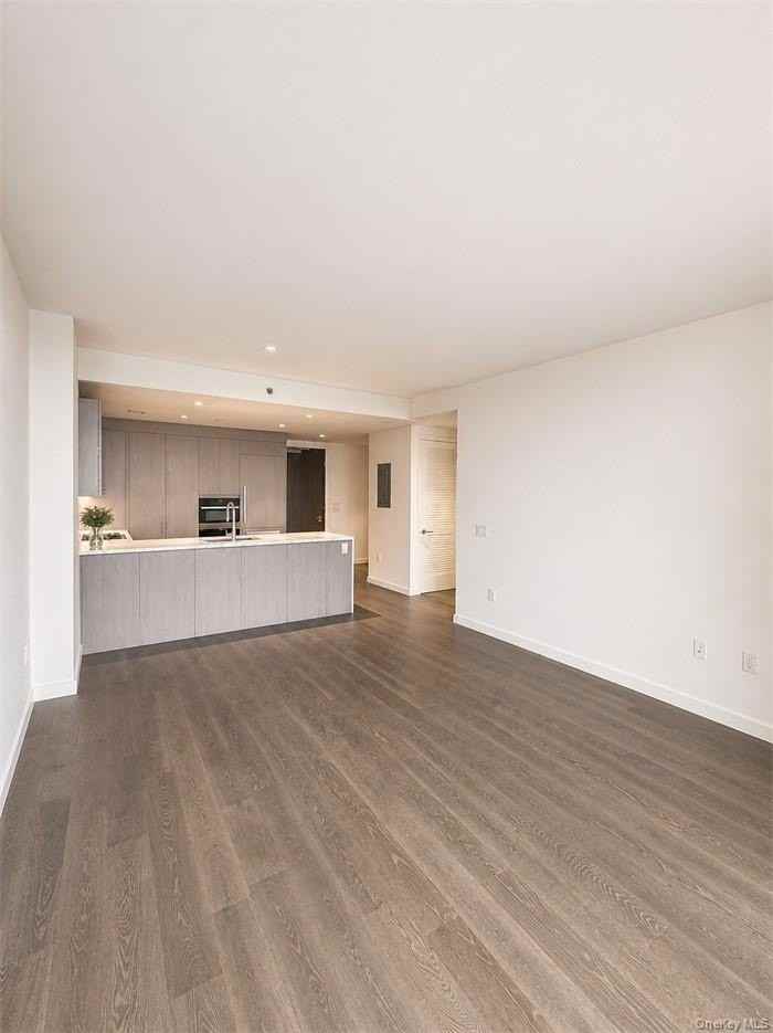 13336 37th Ave, Flushing, NY 11354, USA