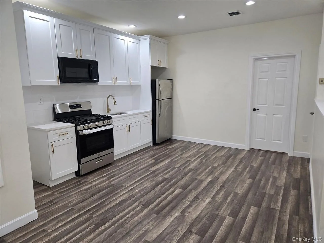 10750 Van Wyck Expy, South Richmond Hill, NY 11419, USA