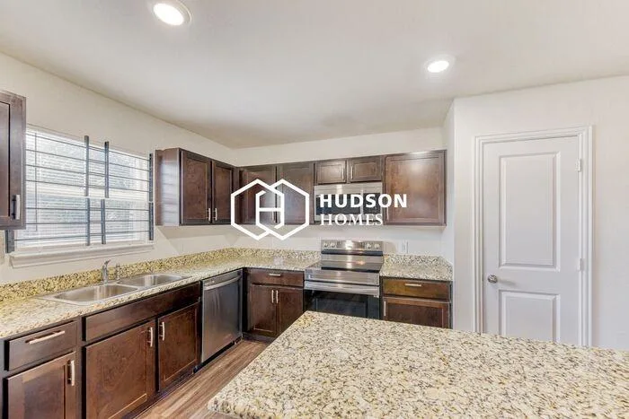 2203 Pearl St, Houston, TX 77029, USA