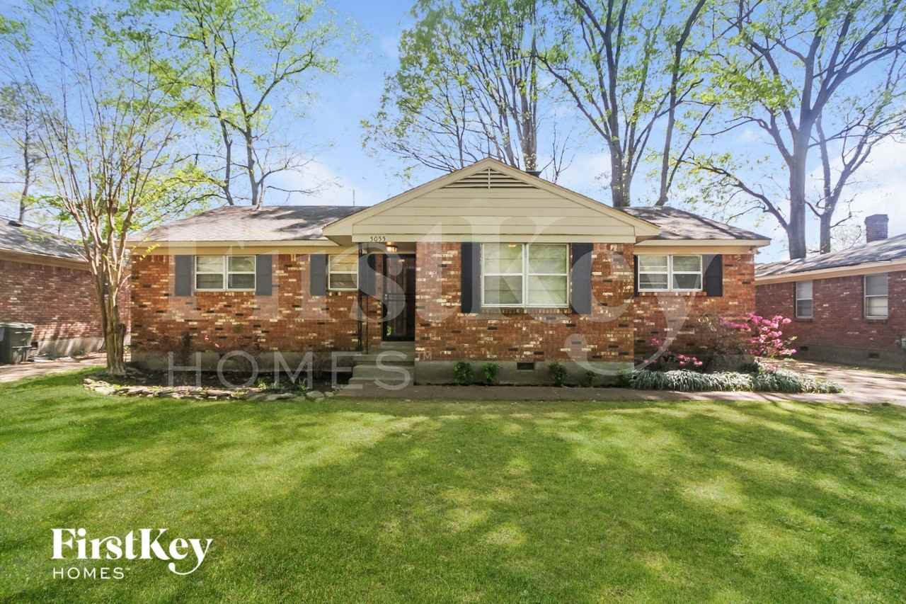 5055 Woodlark Ave, Memphis, TN 38117, USA