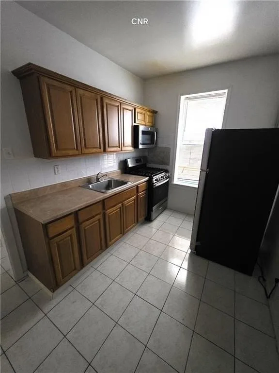 359 East 54th Street, Brooklyn, NY 11203, US