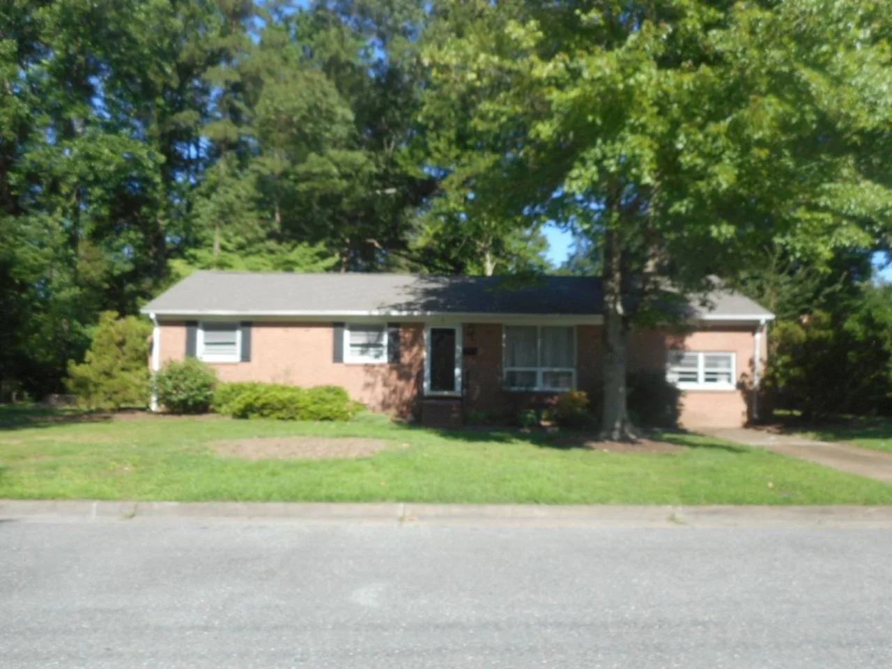 4 Fairway Ln, Newport News, VA 23606, USA