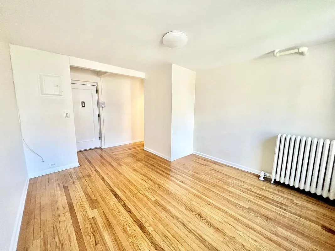 34-47 90th St, Jackson Heights, NY 11372, USA
