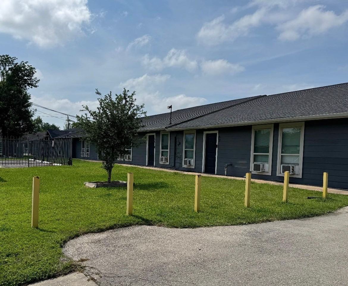 3802 Dabney Apartments