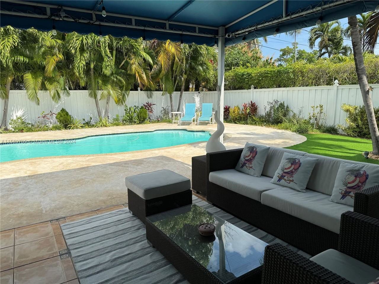 1611 71st St, Miami Beach, FL 33141, USA