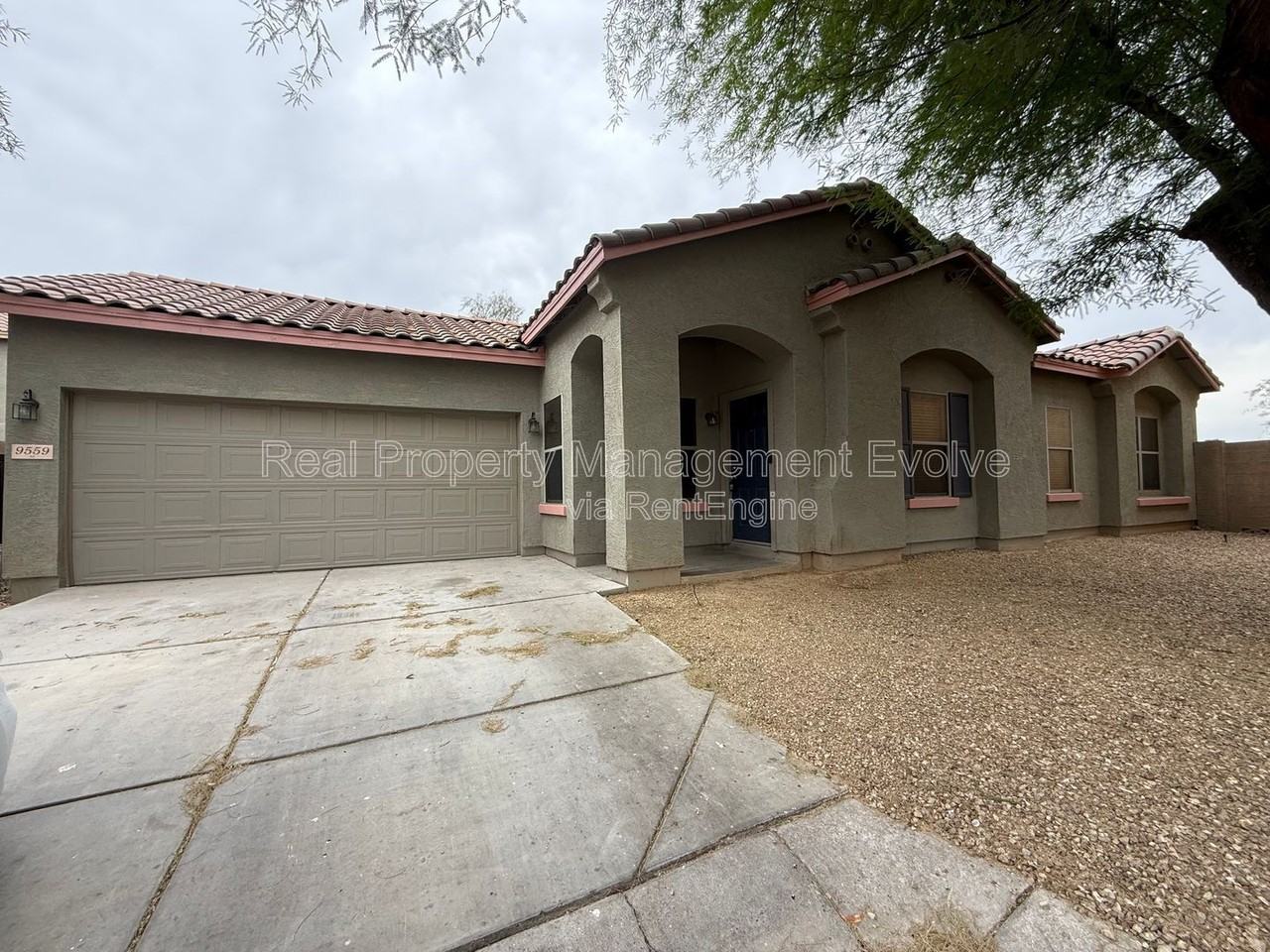 9559 West Monte Vista Road, Phoenix, AZ 85037, USA