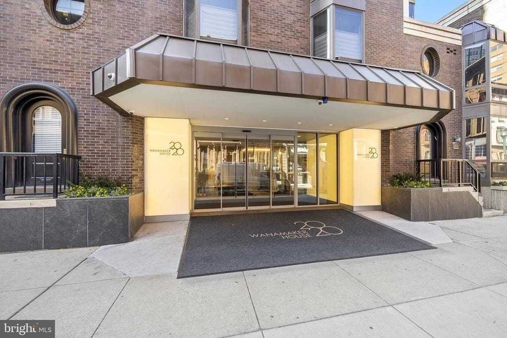 201832 Walnut St, Philadelphia, PA 19103, USA
