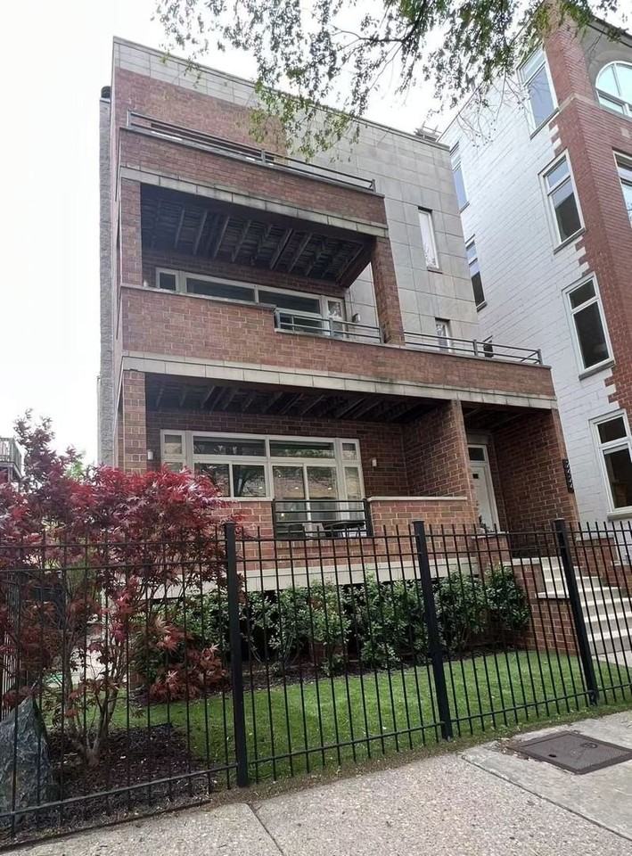 2424 N Southport Avenue, Chicago, IL 60614, USA