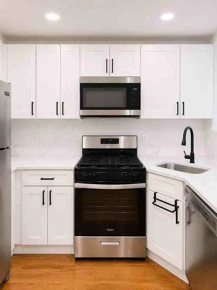 69 6th Ave, Brooklyn, NY 11217, USA