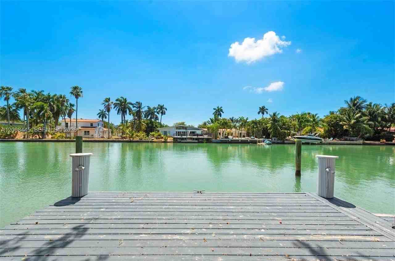 540 S Shore Dr, Miami Beach, FL 33141, USA