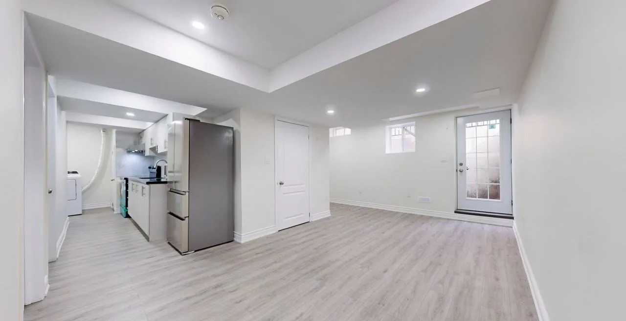 1106 Little Crescent, Milton, ON L9T 6T2, CAN