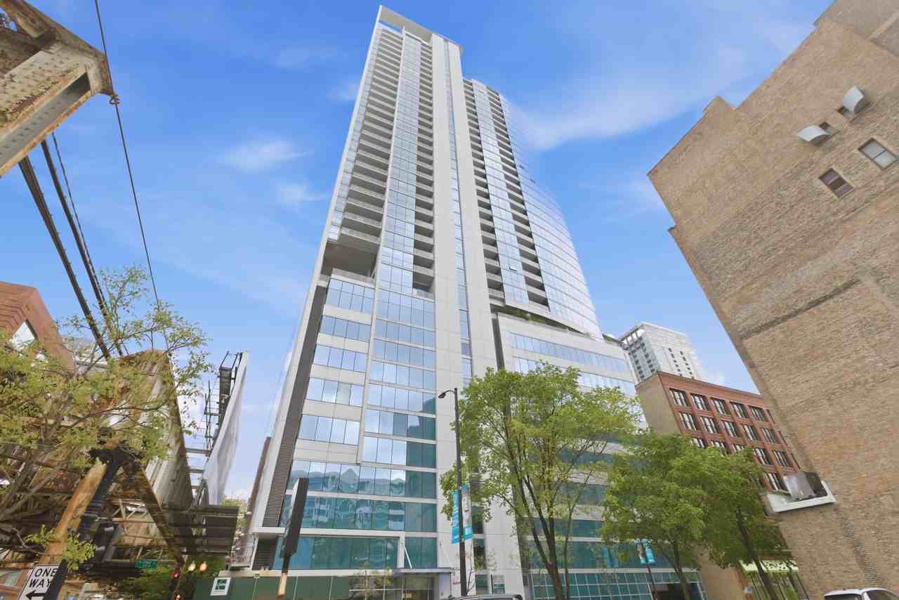 303 West Ohio Street, Chicago, IL 60654, US