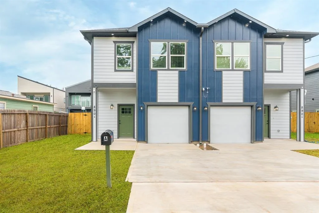 890 Lucky St, Houston, TX 77088, USA