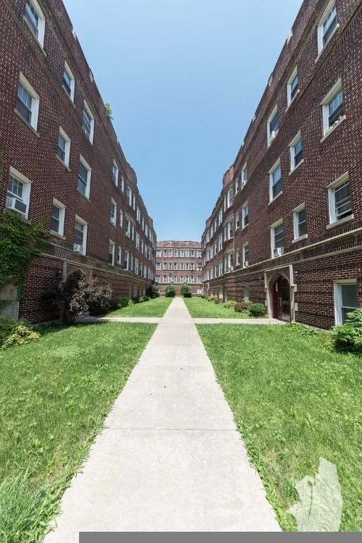 2000 W Foster Ave, Chicago, IL 60625, USA